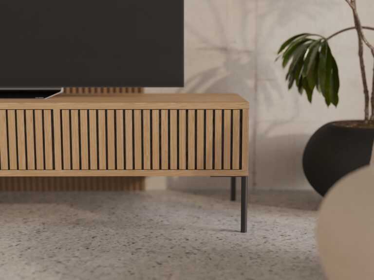 Dubový TV stolík s lamelovým dubovým čelom s dvierkami, 180 cm